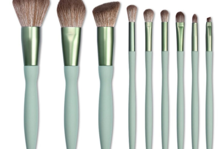 19 green bottom diamond makeup brush (1)