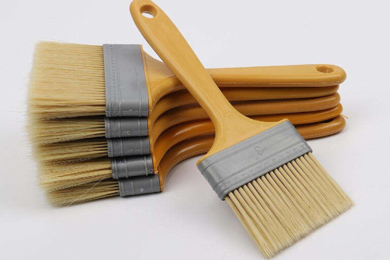 Custom Industrial-Grade Wall Paint Brush Set with Wooden Handle (4) Custom Industrial-Grade Wall Paint Brush